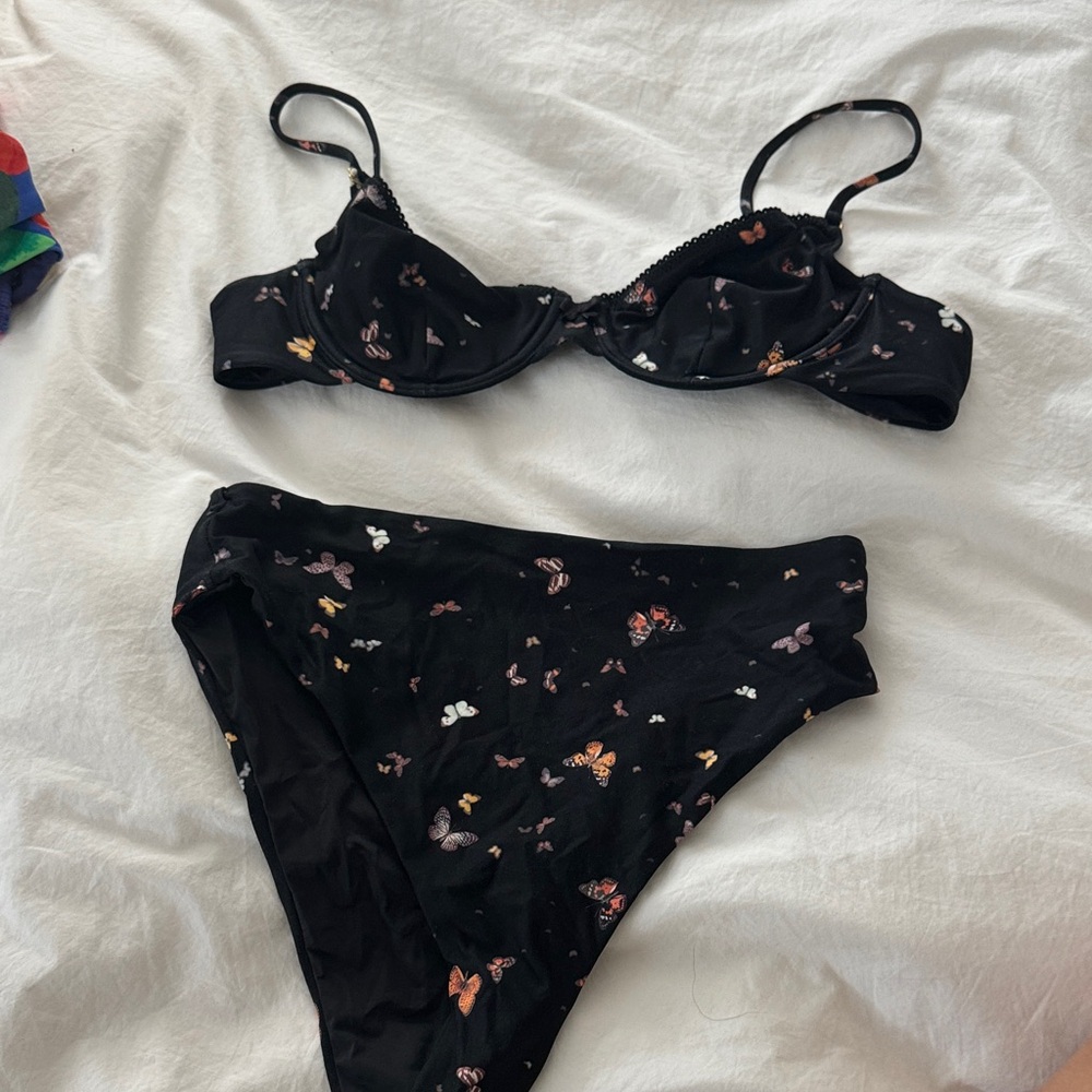 Weworewhat Black Floral Bikini Set